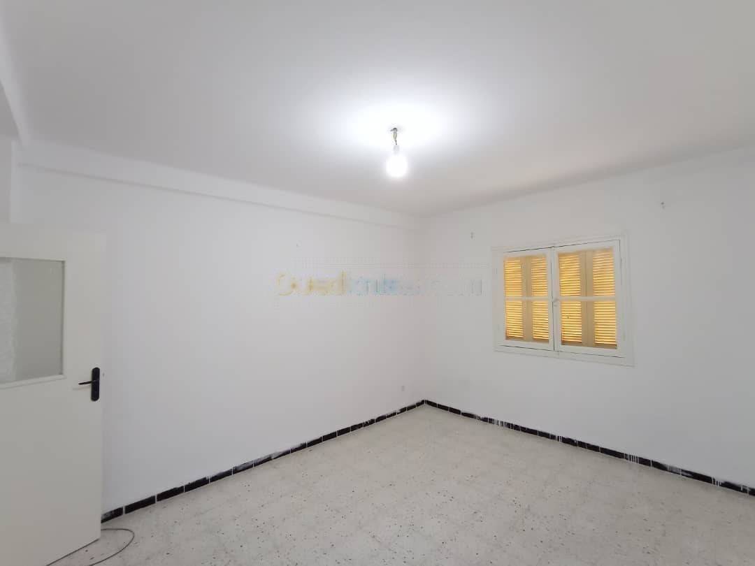 Location Appartement F3 Bab Ezzouar