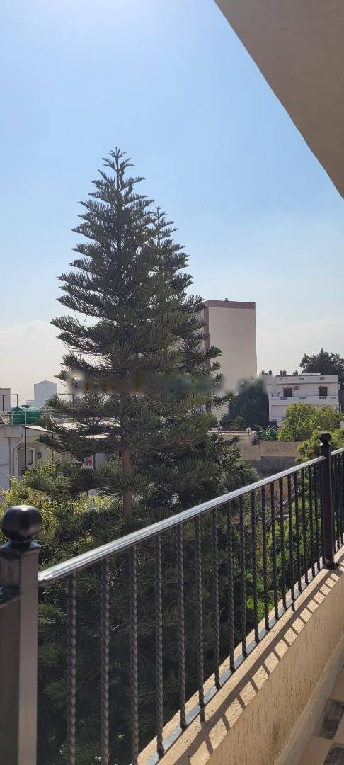 Location Niveau de villa Hydra