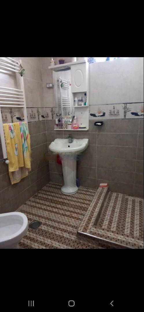 Location Appartement F3 Birkhadem