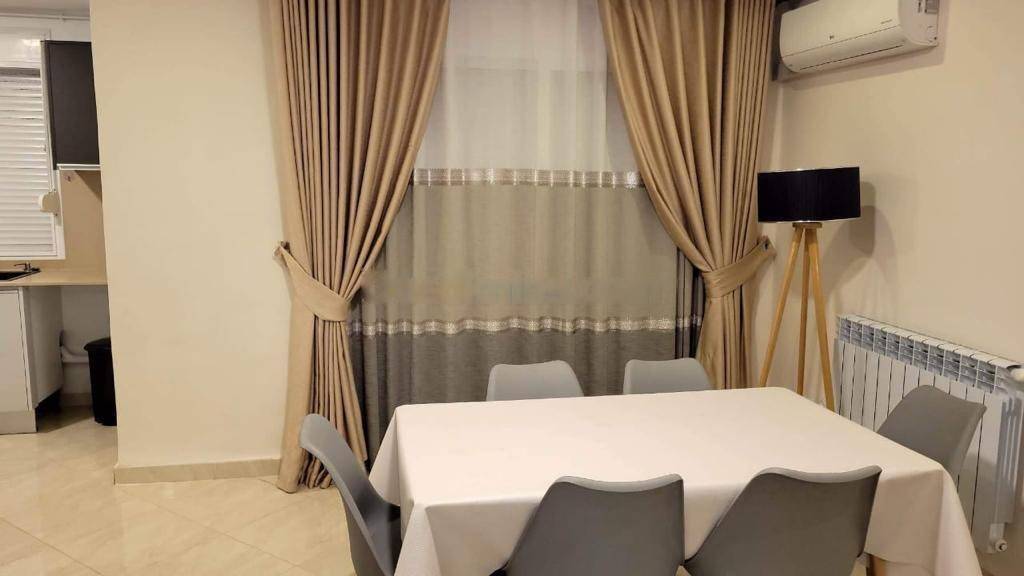 Location Appartement F3 El Achour