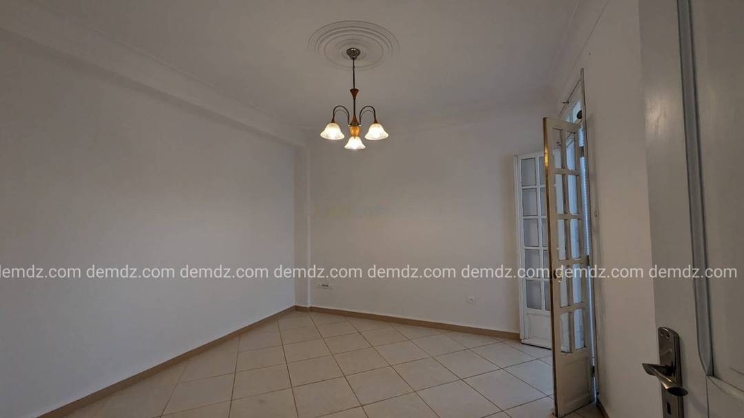 Location Appartement F4 Ben Aknoun