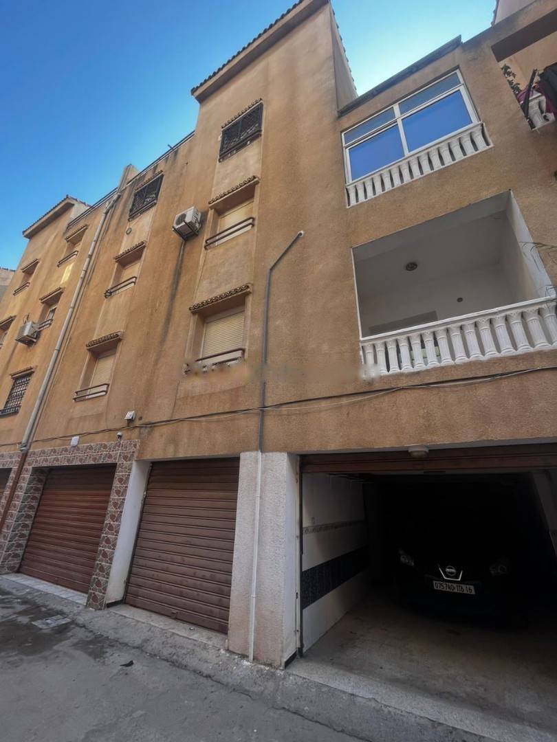 Location Appartement F5 Djasr Kasentina