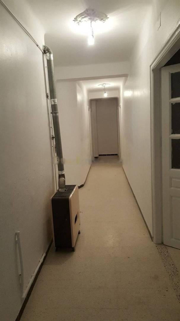 Location Appartement F5 Birkhadem