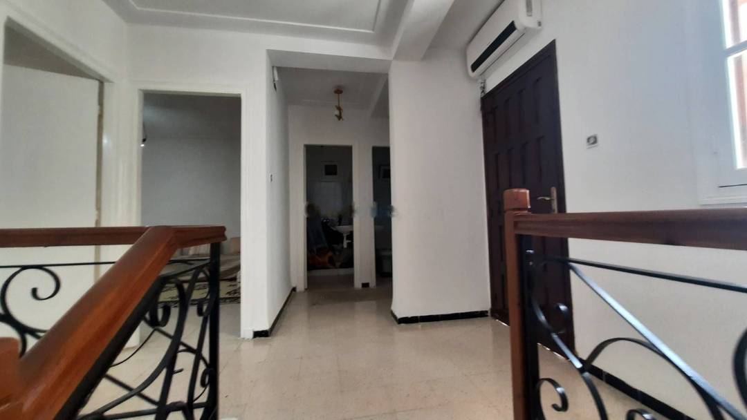 Location Villa Reghaia