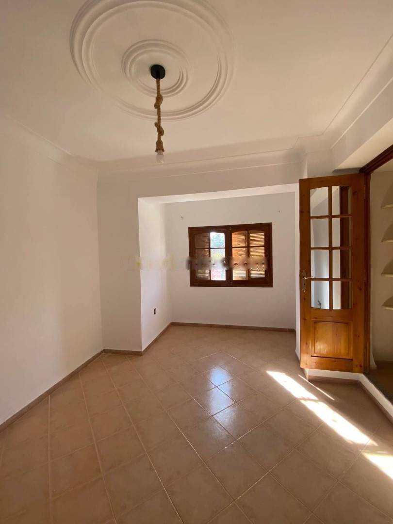 Location Appartement F5 El Achour