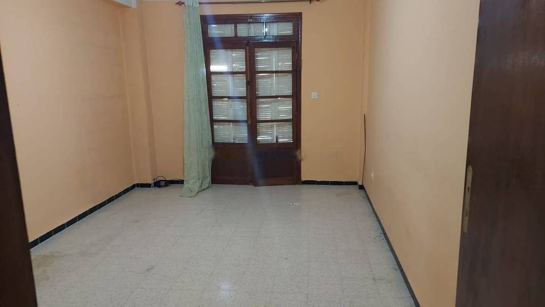 Location Niveau de villa F3 Birkhadem