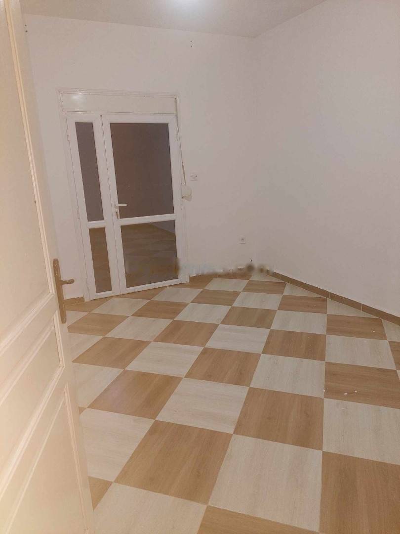 Location Niveau de villa F4 Baba Hassen