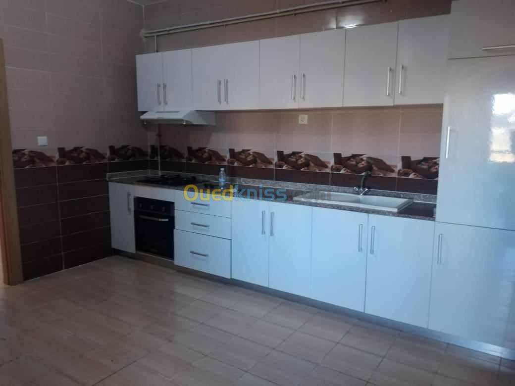 Location Appartement F4 Bordj El Bahri