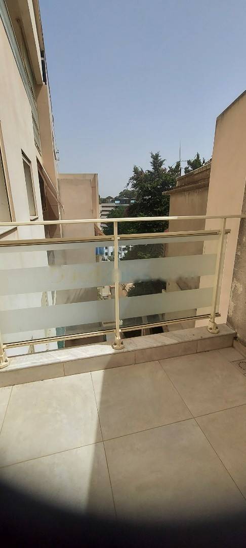 Location Appartement F4 Hydra