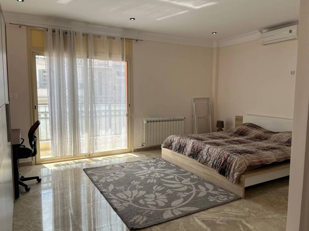 Location Appartement F4 Hydra