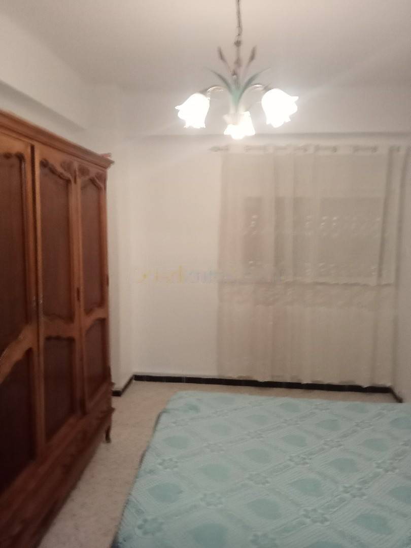 Location Appartement F4 El Achour