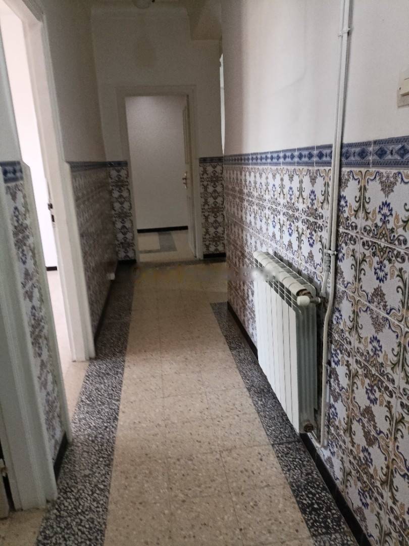 Location Niveau de villa F5 El Harrach