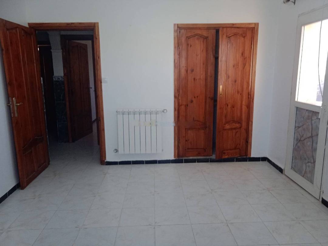 Location Appartement F4 Kouba