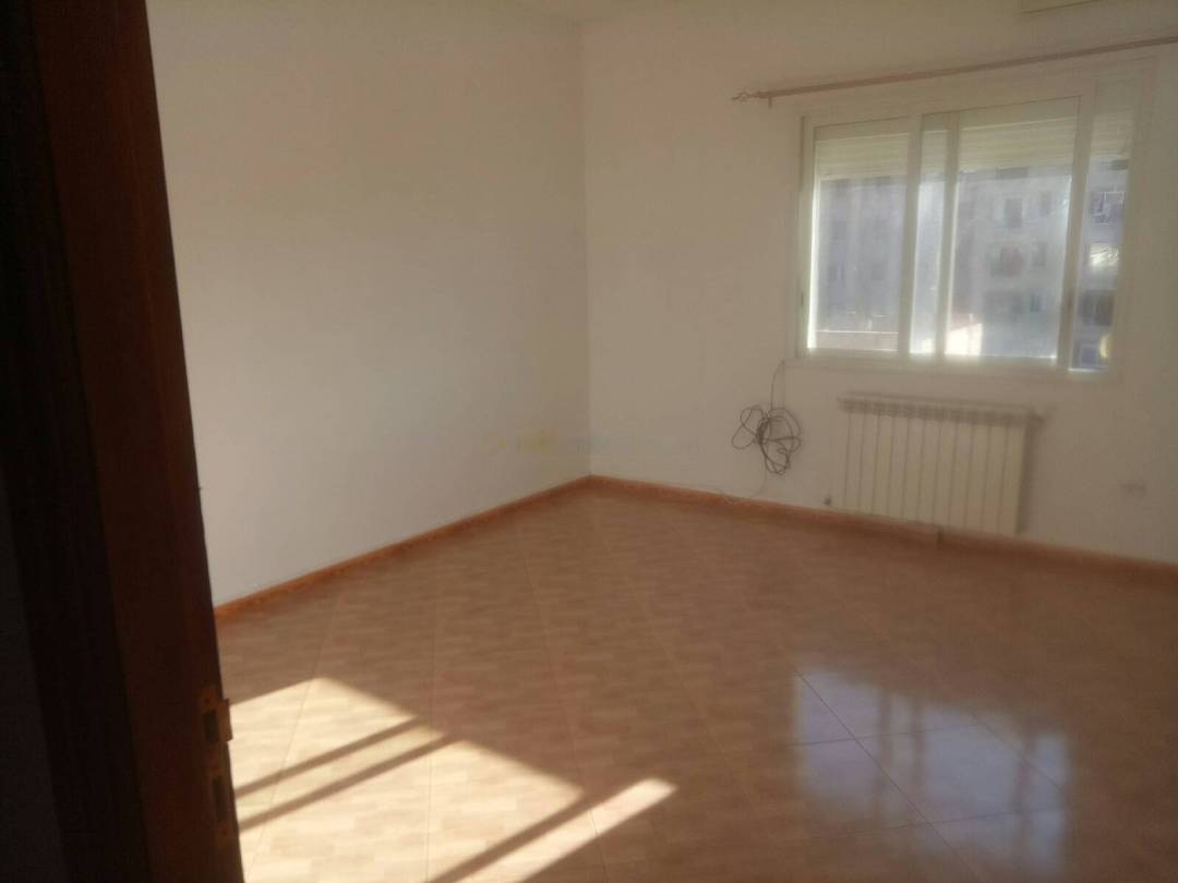 Location Niveau de villa F3 Draria