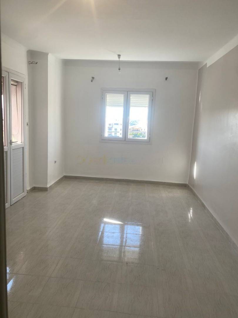 Location Appartement F3 Birkhadem