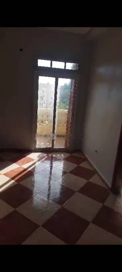 Location Niveau de villa F3 Djasr Kasentina