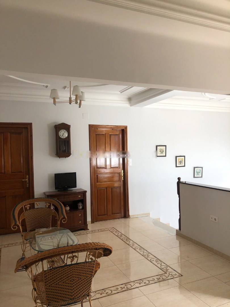 Location Niveau de villa F4 Hussein Dey