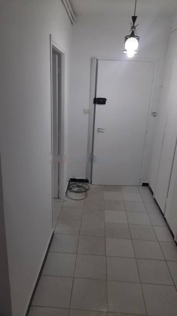 Location Appartement F3 Bab Ezzouar