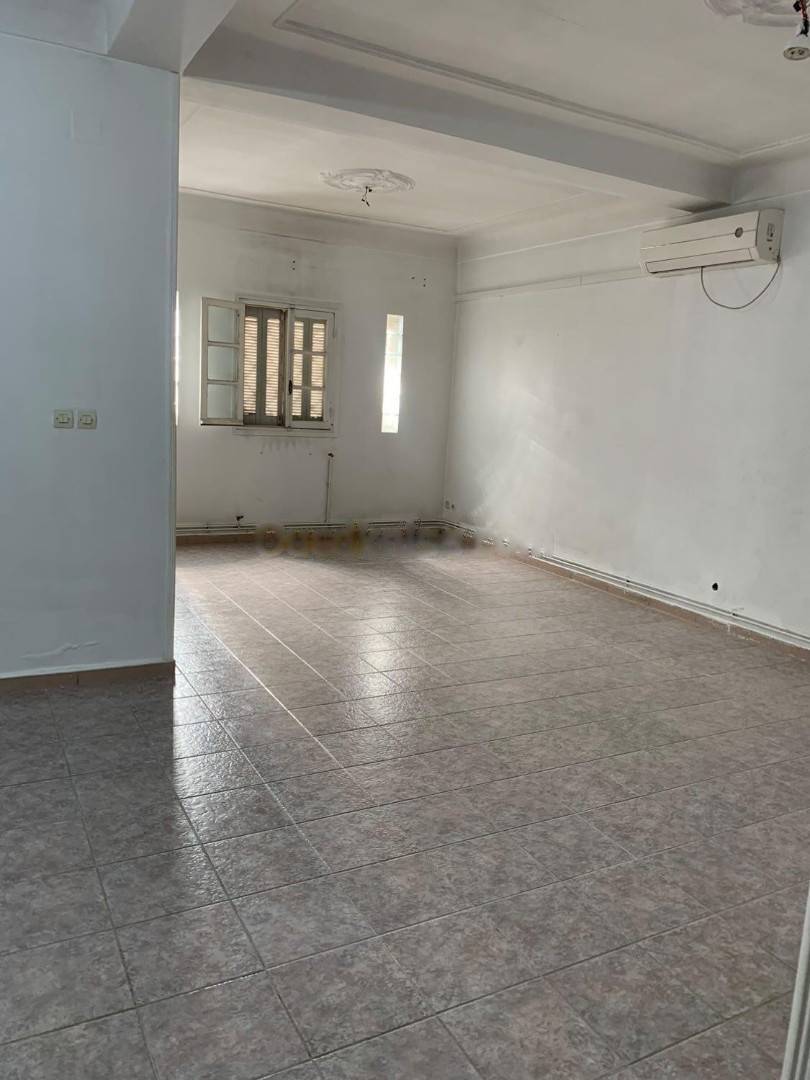 Location Niveau de villa F5 Kouba