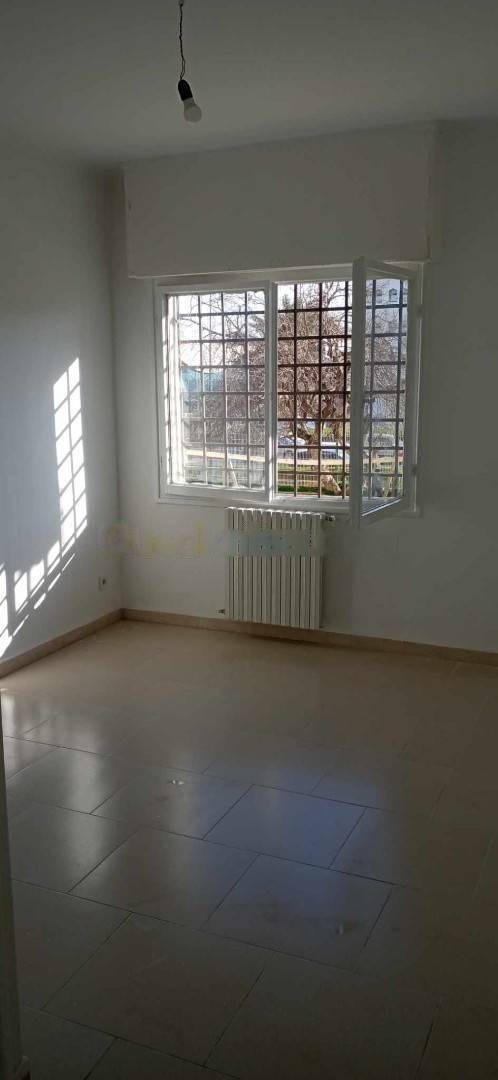 Location Appartement F4 Bir Mourad Rais