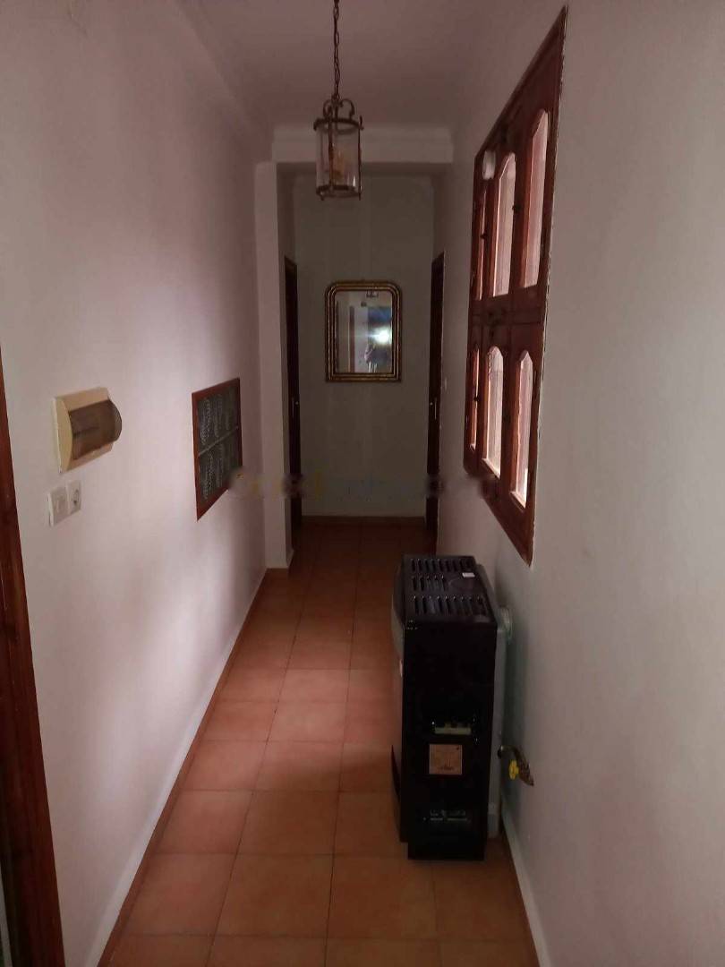 Location Niveau de villa F3 Ain Benian