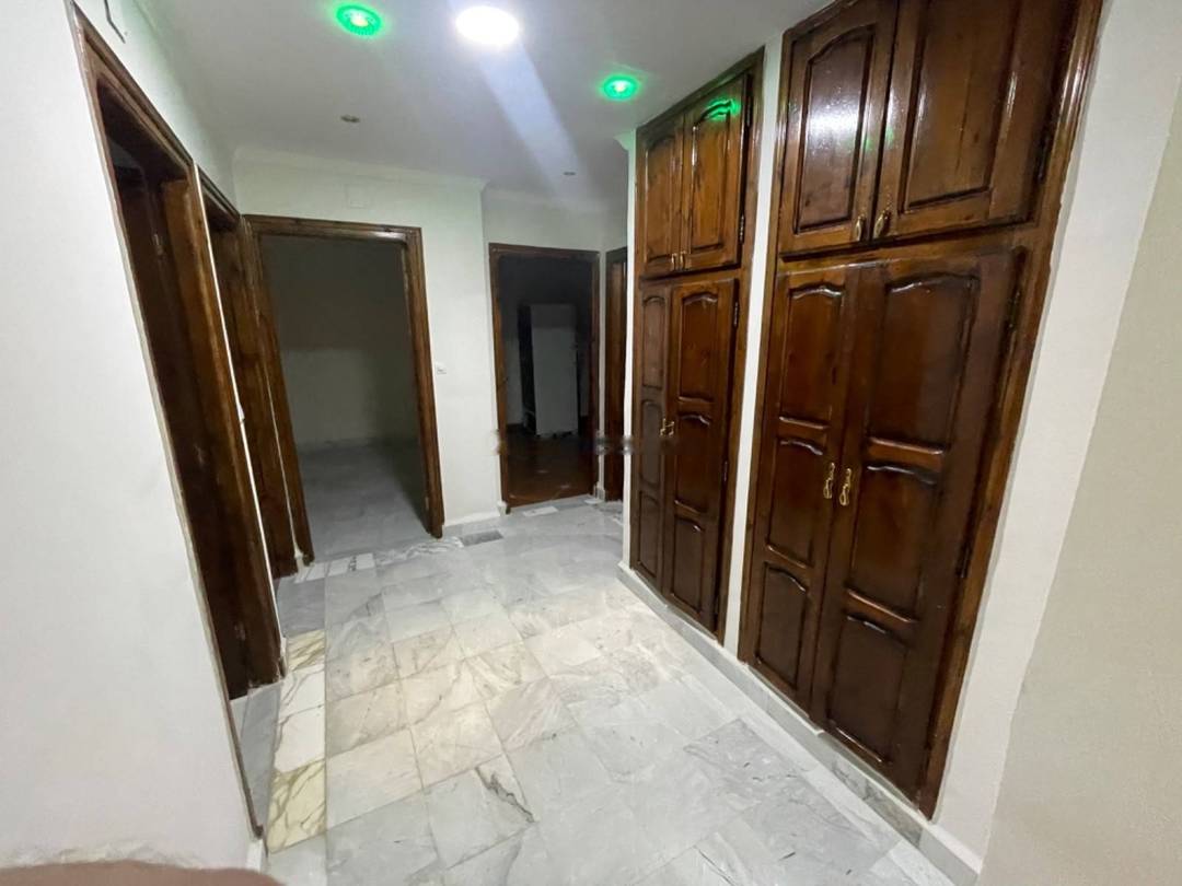 Location Appartement F4 Birkhadem