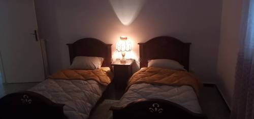 Location Niveau de villa F5 Hydra