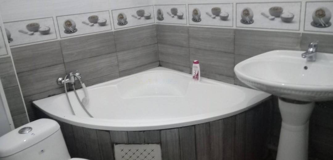 Location Niveau de villa F4 Djasr Kasentina