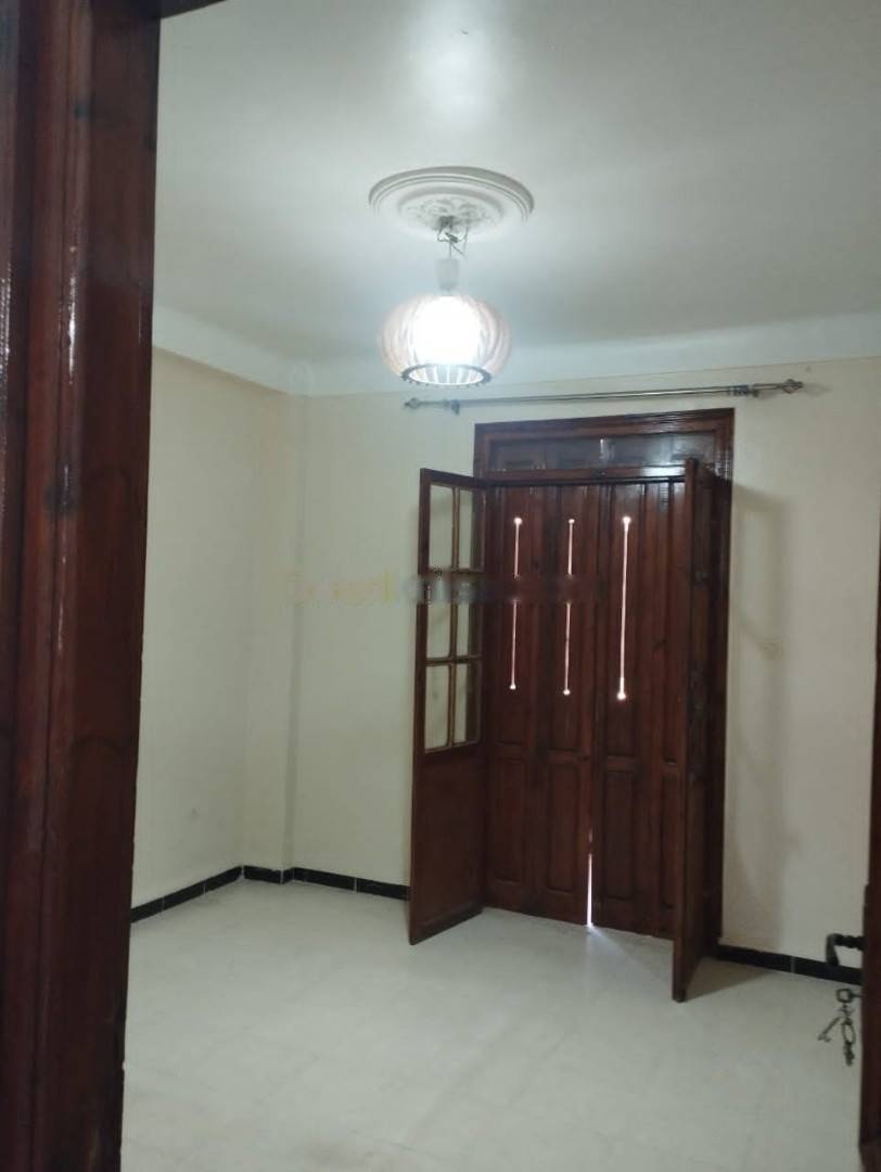 Location Appartement F3 Djasr Kasentina