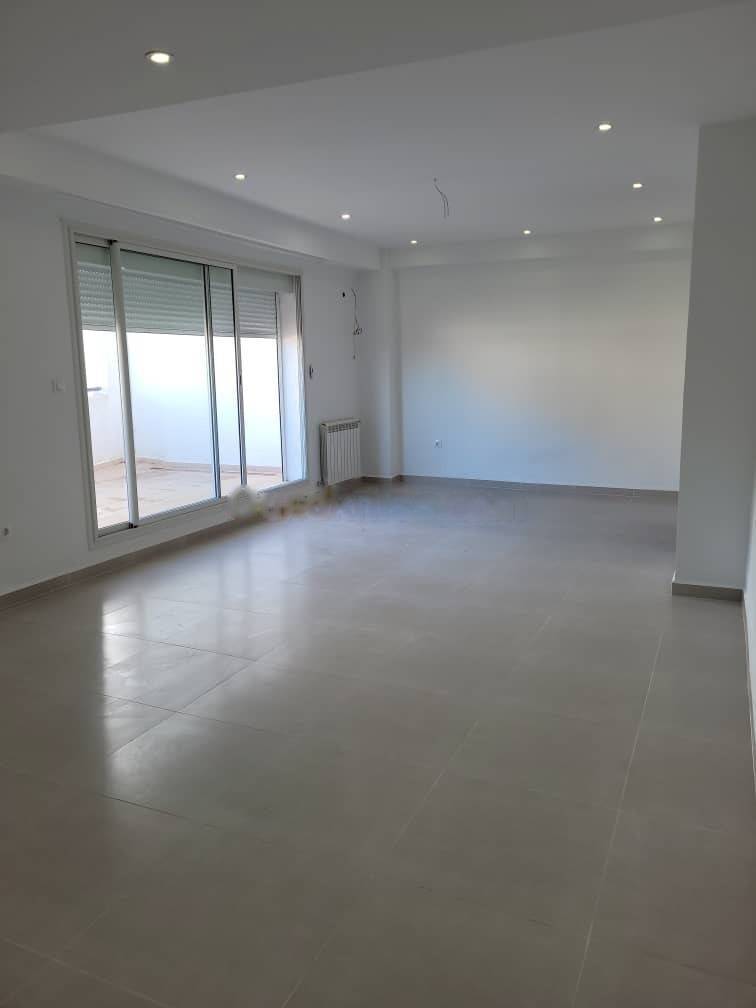 Location Appartement F5 El Achour