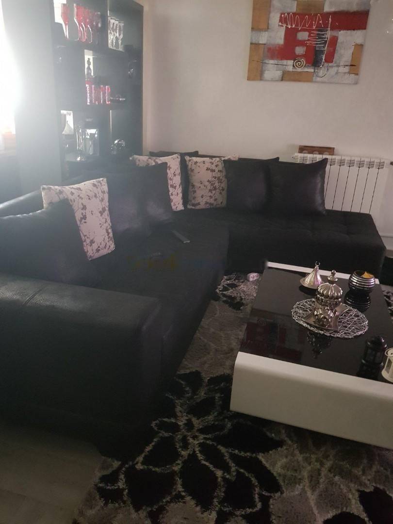 Location Appartement F3 Djasr Kasentina