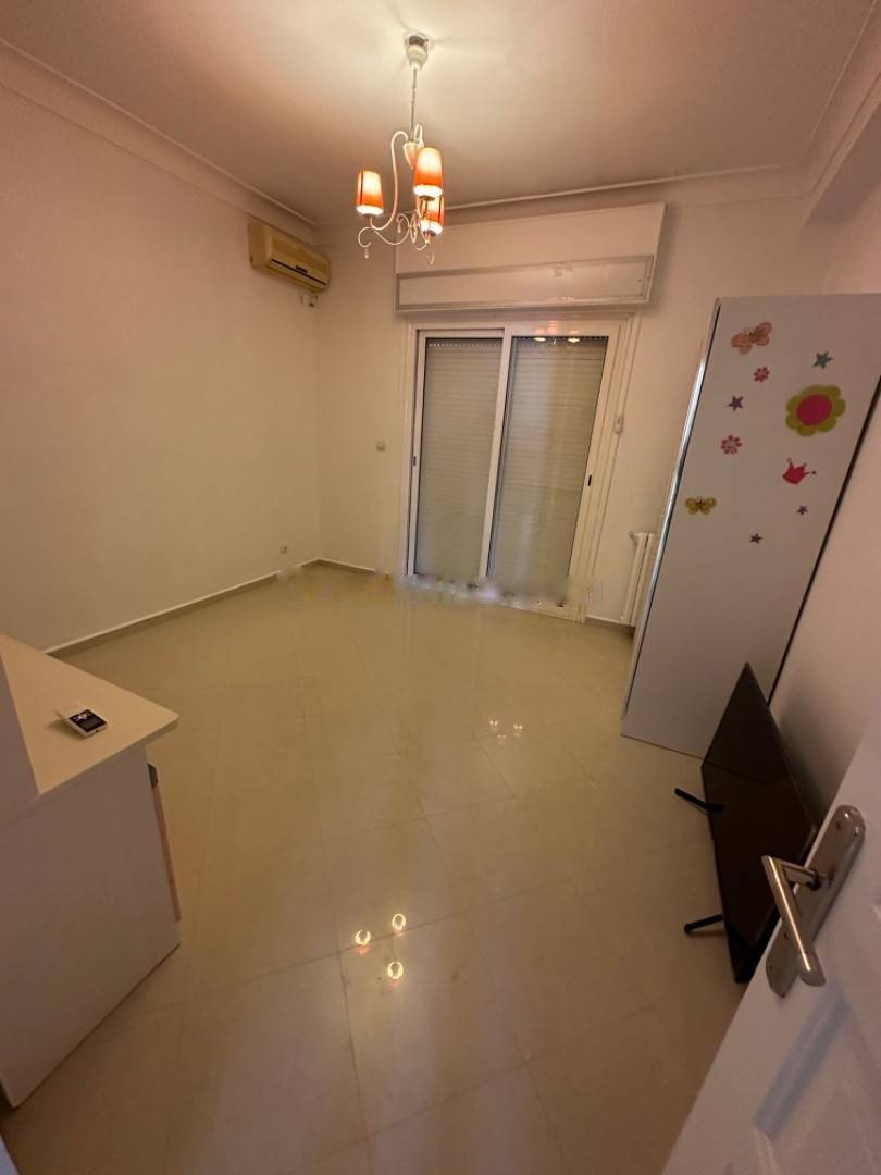 Location Appartement F4 Dely Ibrahim