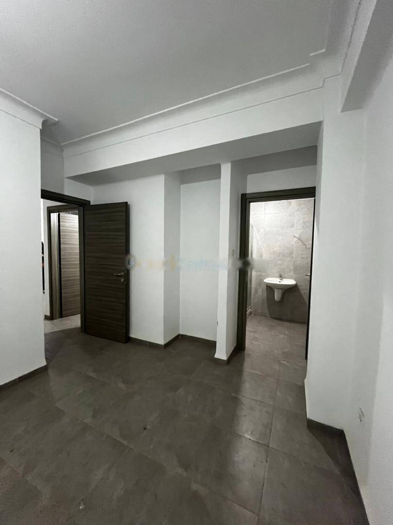 Location Appartement F3 Birkhadem
