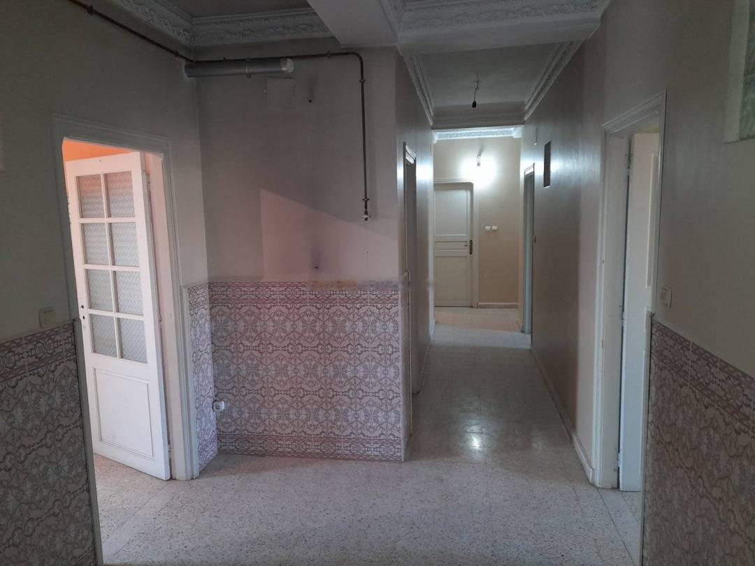 Location Niveau de villa F5 Djasr Kasentina