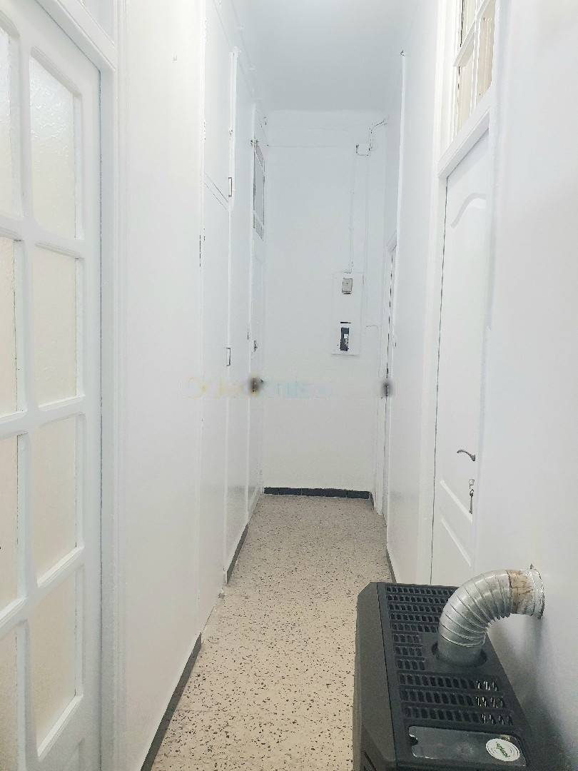 Location Appartement F3 Belouizdad