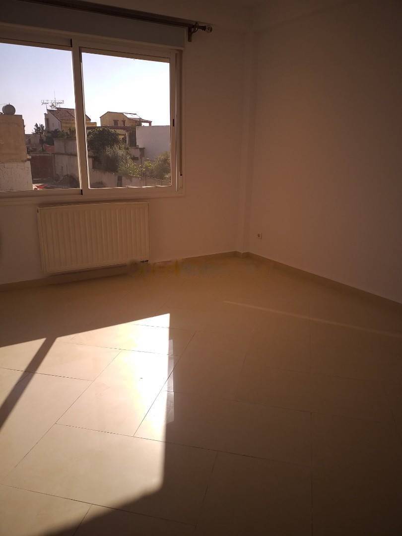 Location Appartement F4 El Achour