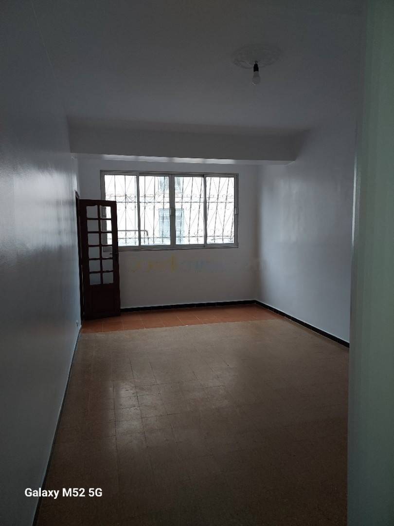 Location Appartement F3 Kouba