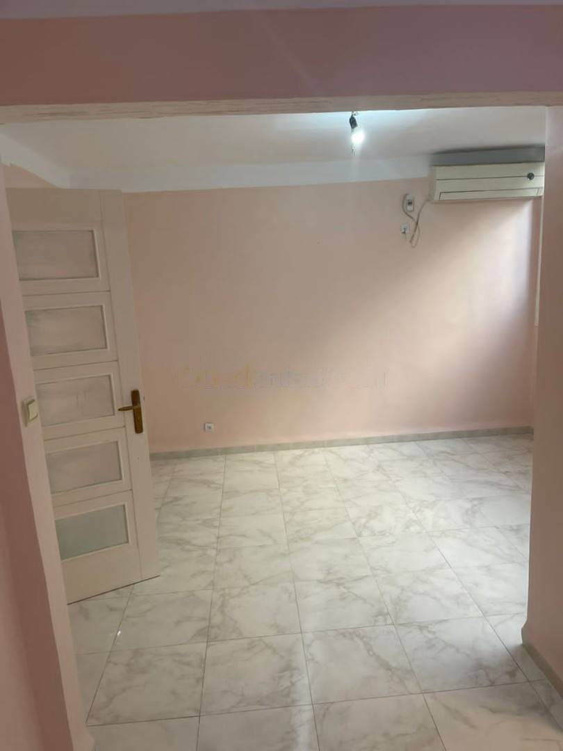 Location Appartement F5 Kouba