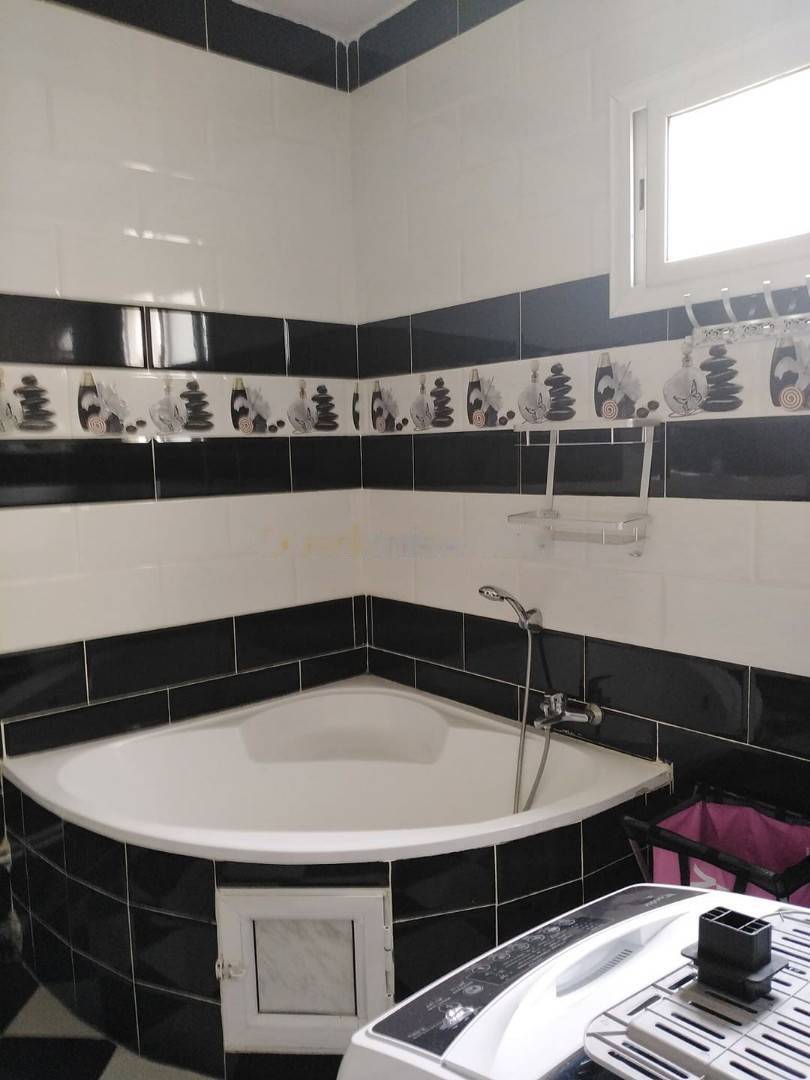 Location Niveau de villa F4 El Achour