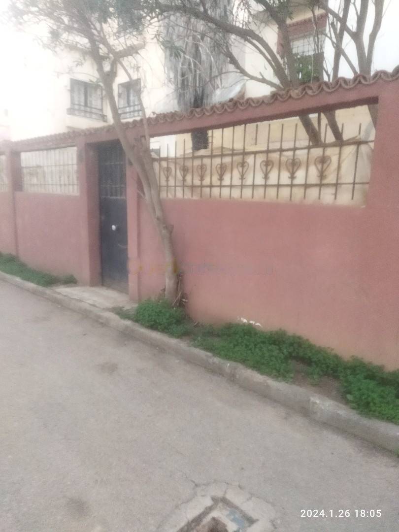 Location Niveau de villa F4 Ain Taya