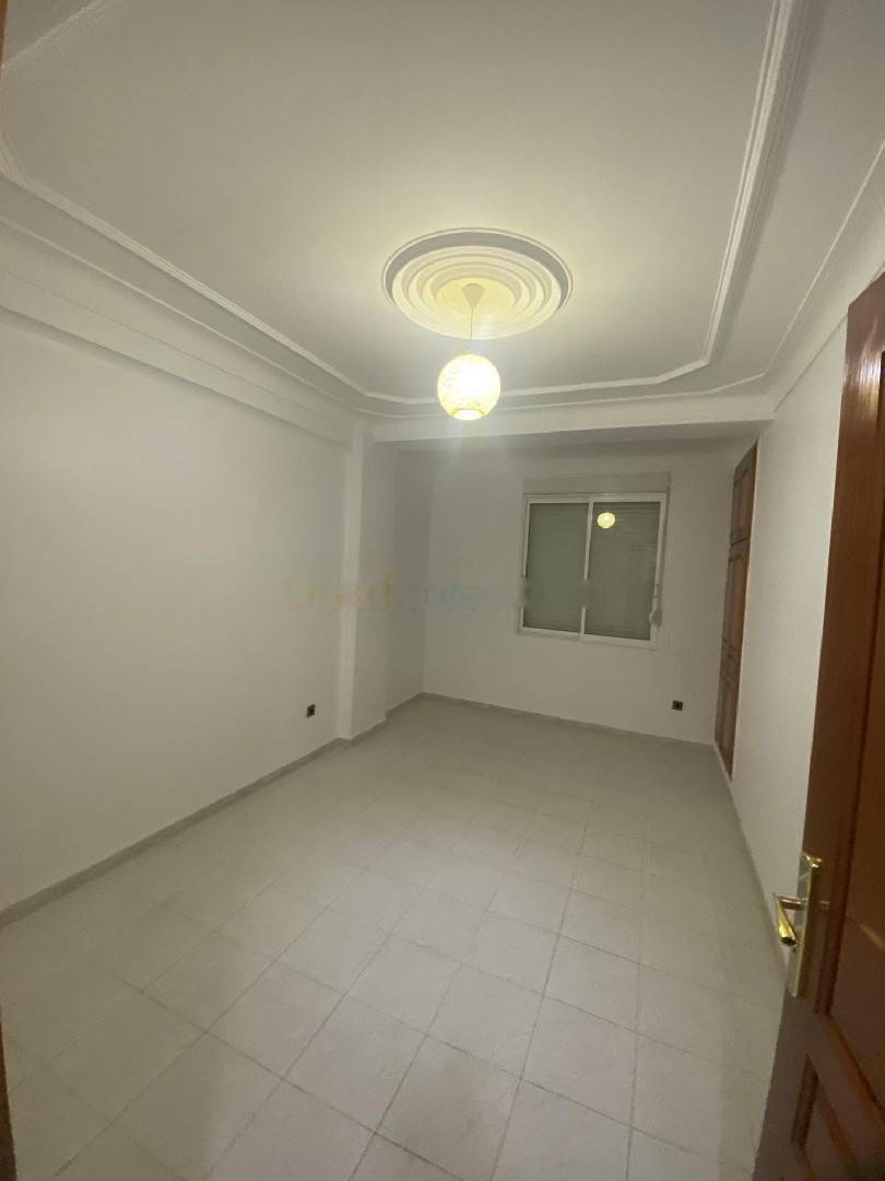 Vente Appartement F3 Bouzareah