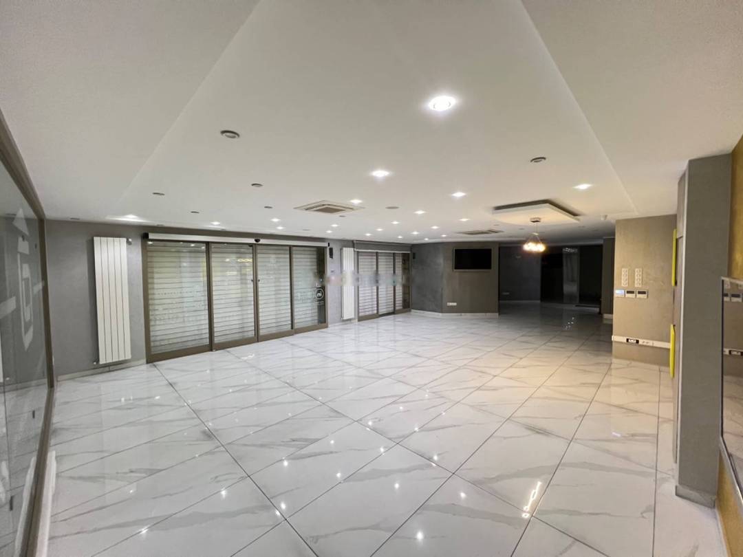 Location Local F4 Dely Ibrahim