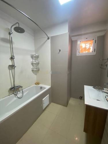 Location Appartement F3 El Achour