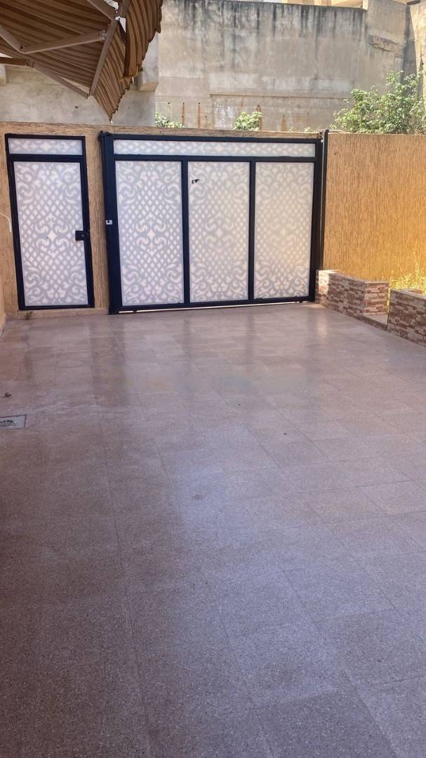 Location Niveau de villa F04 Kouba