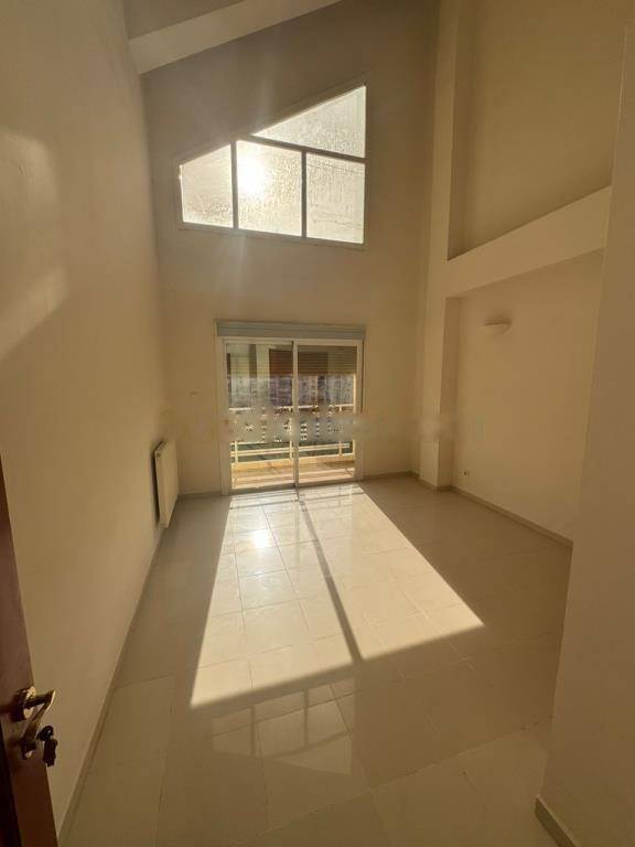 Location Appartement F5 El Achour