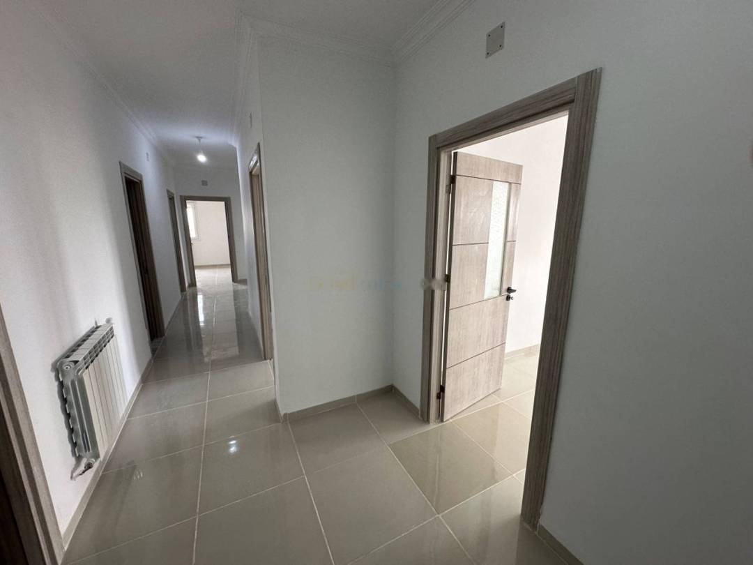 Location Appartement F4 Kouba