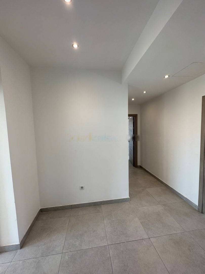 Vente Appartement F4 Hydra