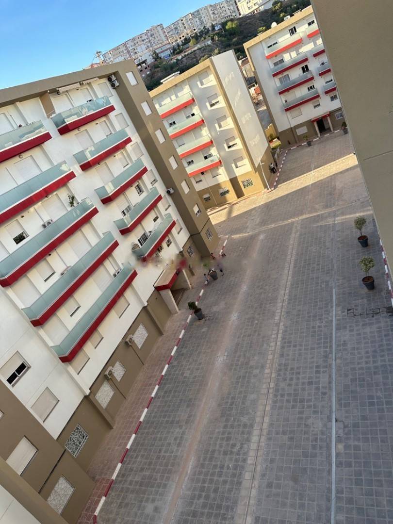 Location Appartement F4 Birkhadem