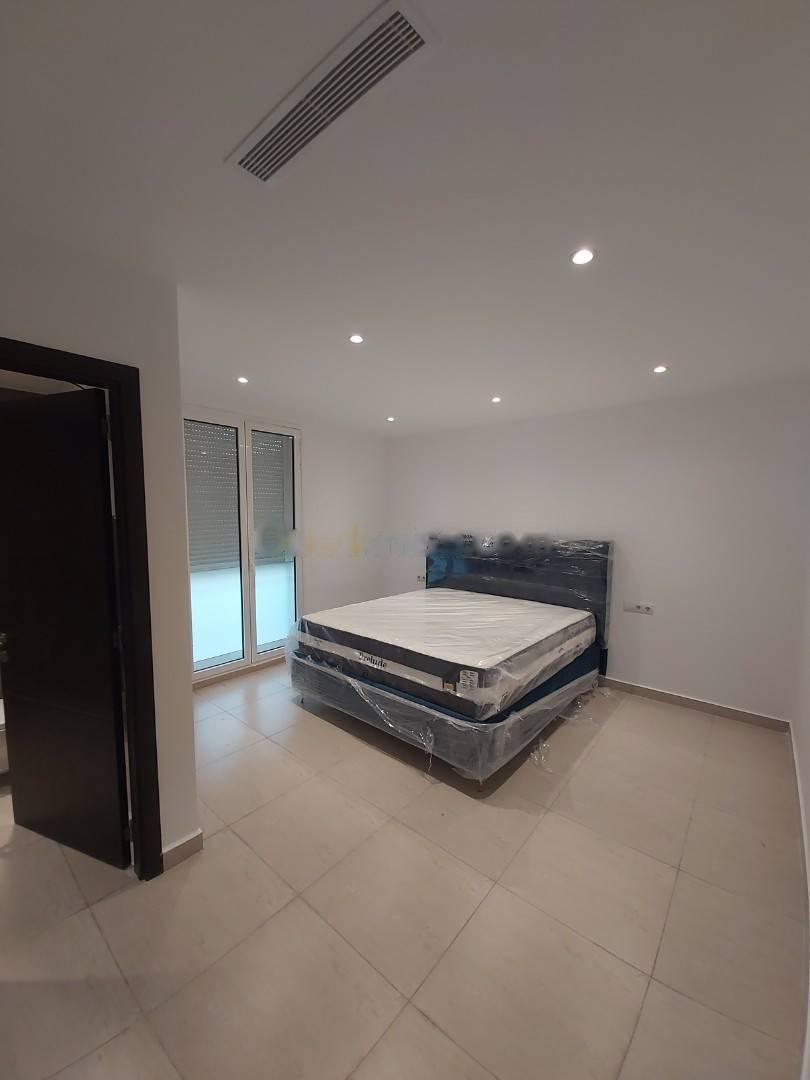 Location Appartement F4 Hydra