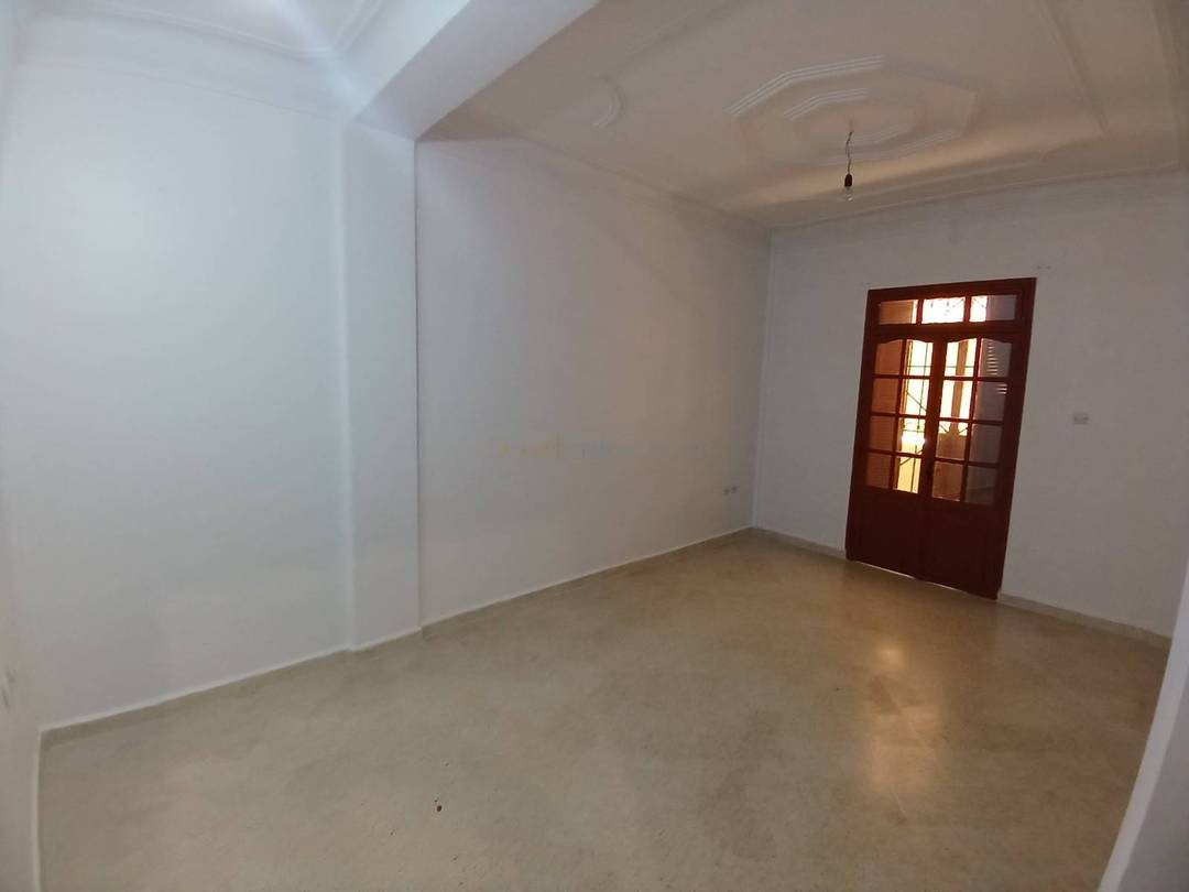 Location Niveau de villa F4 Djasr Kasentina